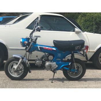 Honda Dax ST70 bleu Saphire de 1987 entièrement d'origine et en parfait état de marche